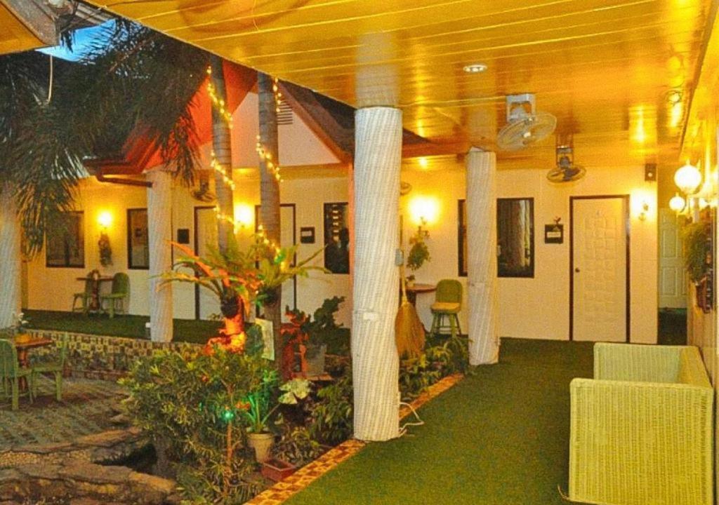 Infinite Green Pension Puerto Princesa Exterior photo